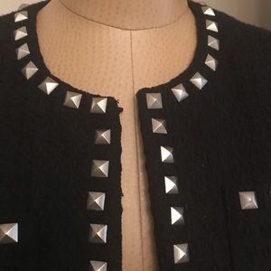 Chico’s Sz 1 textured short jacket with stud trim.